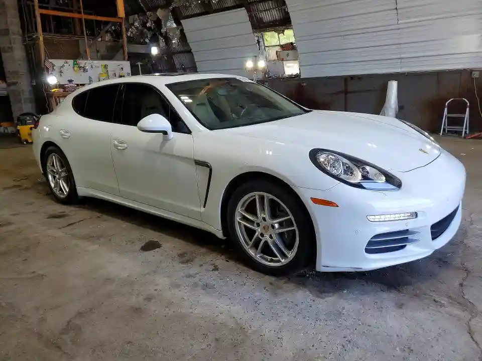 WP0AA2A71FL007149 2015 PORSCHE PANAMERA-3