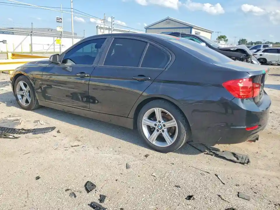 WBA3A5G55DNP24703 2013 BMW 3 SERIES-1