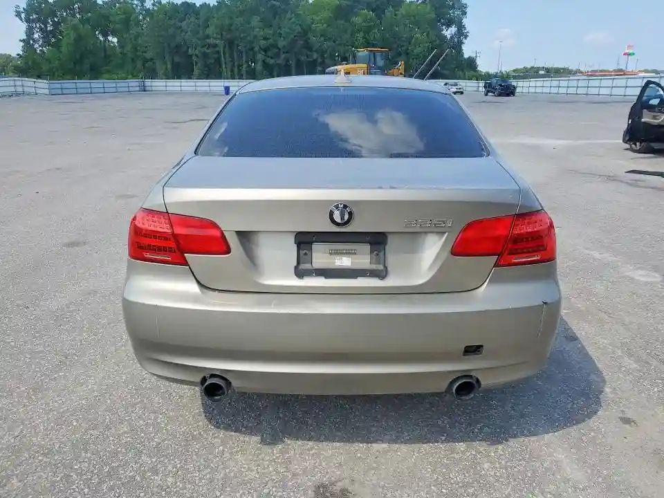 WBAKG7C59BE264082 2011 BMW 3 SERIES-5