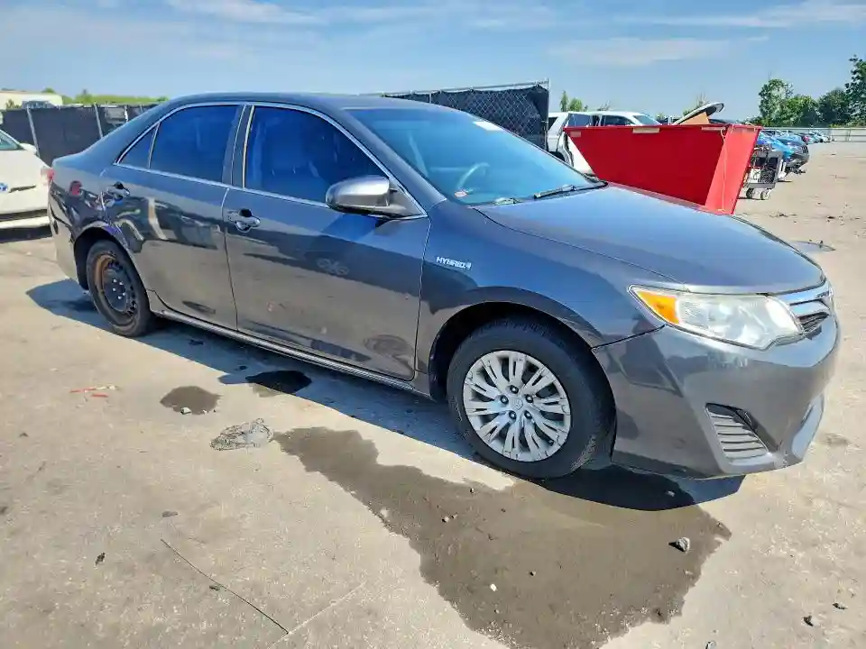 4T1BD1FK9DU092571 2013 TOYOTA CAMRY SOLA-3