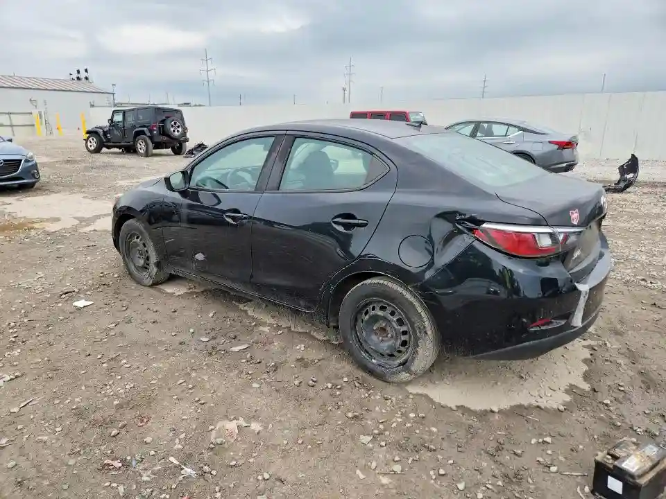 3MYDLBYV1KY516107 2019 TOYOTA YARIS-1