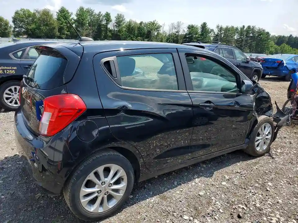 KL8CD6SA1MC216463 2021 CHEVROLET SPARK-2