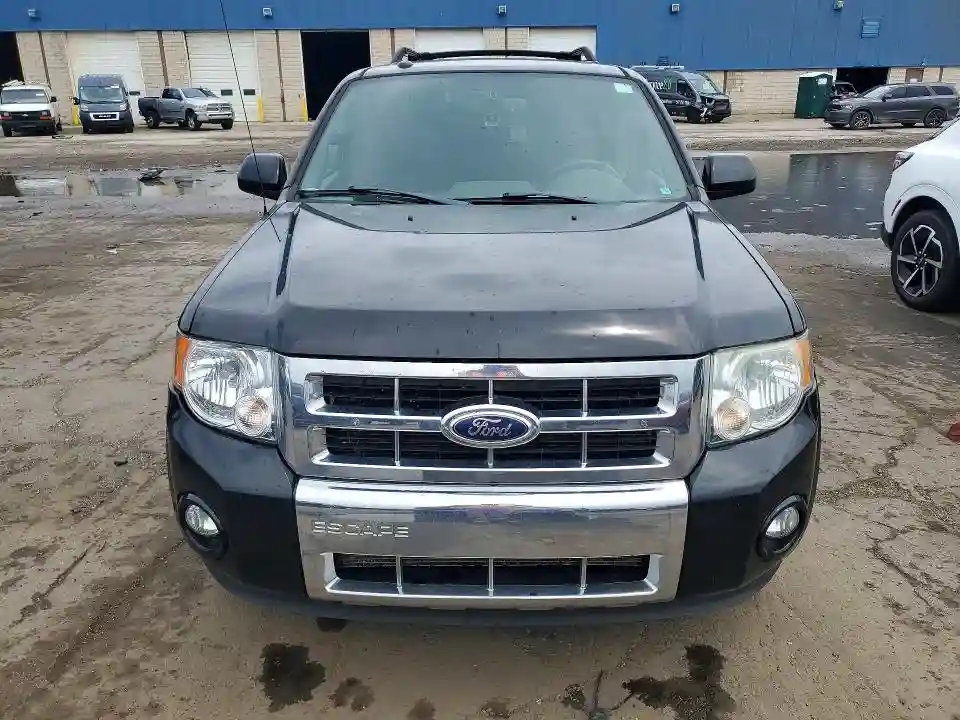 1FMCU0E70BKB45601 2011 FORD ESCAPE-4