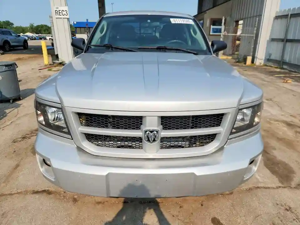 1D7RW3GK3BS596376 2011 DODGE DAKOTA-4