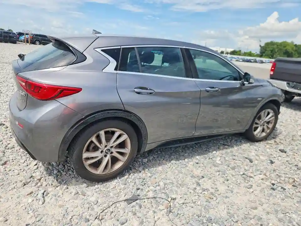 SJKCH5CP4JA056396 2018 INFINITI QX30-2