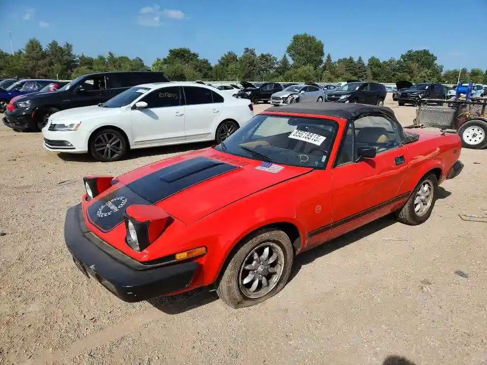 TPVDJ8AT202407 1980 TRIUMPH CAR TR7-0