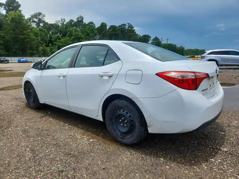 5YFBURHE9HP665076 2017 TOYOTA COROLLA-1