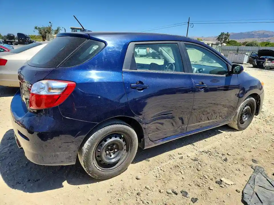 2T1KU4EE8AC322420 2010 TOYOTA MATRIX-2