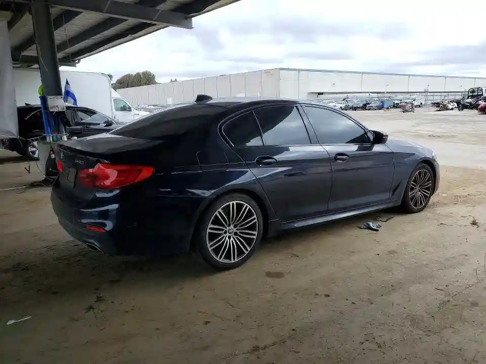 WBAJE5C53KWW31638 2019 BMW 5 SERIES-2