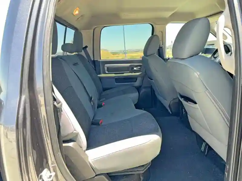 3C6UR4DL8FG642965 2015 RAM 2500-5