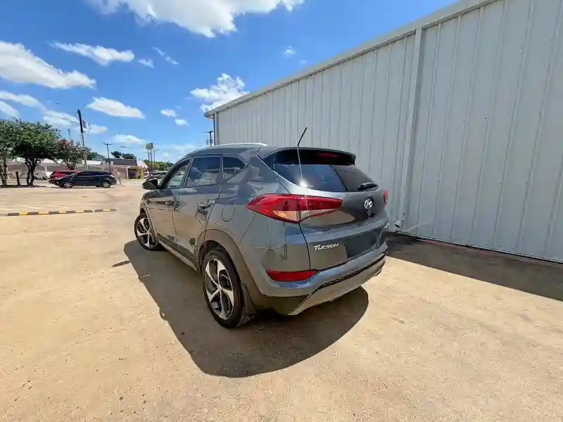 KM8J33A27GU111902 2016 HYUNDAI TUCSON-2