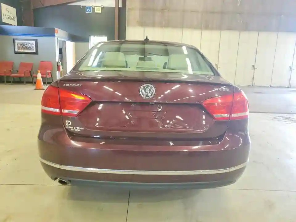 1VWCN7A36DC149353 2013 VOLKSWAGEN PASSAT-5