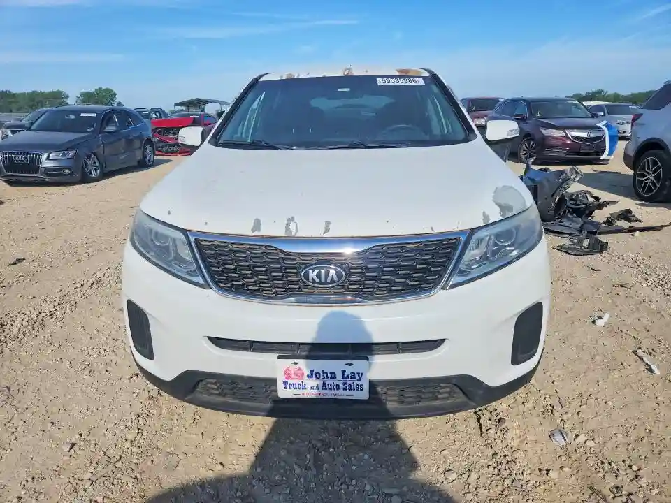 5XYKT3A66FG653424 2015 KIA SORENTO-4