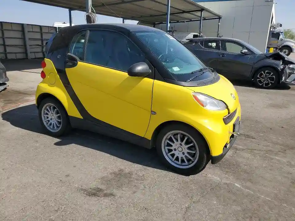 WMEEJ3BA0AK385352 2010 SMART FORTWO-3