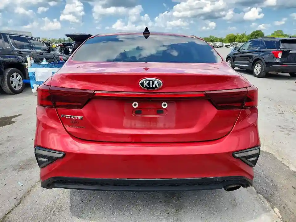 3KPF24AD9KE052637 2019 KIA FORTE-5