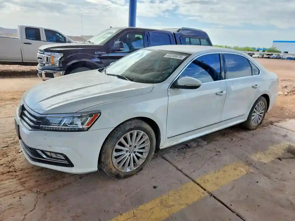 1VWBS7A36GC064876 2016 VOLKSWAGEN PASSAT-0