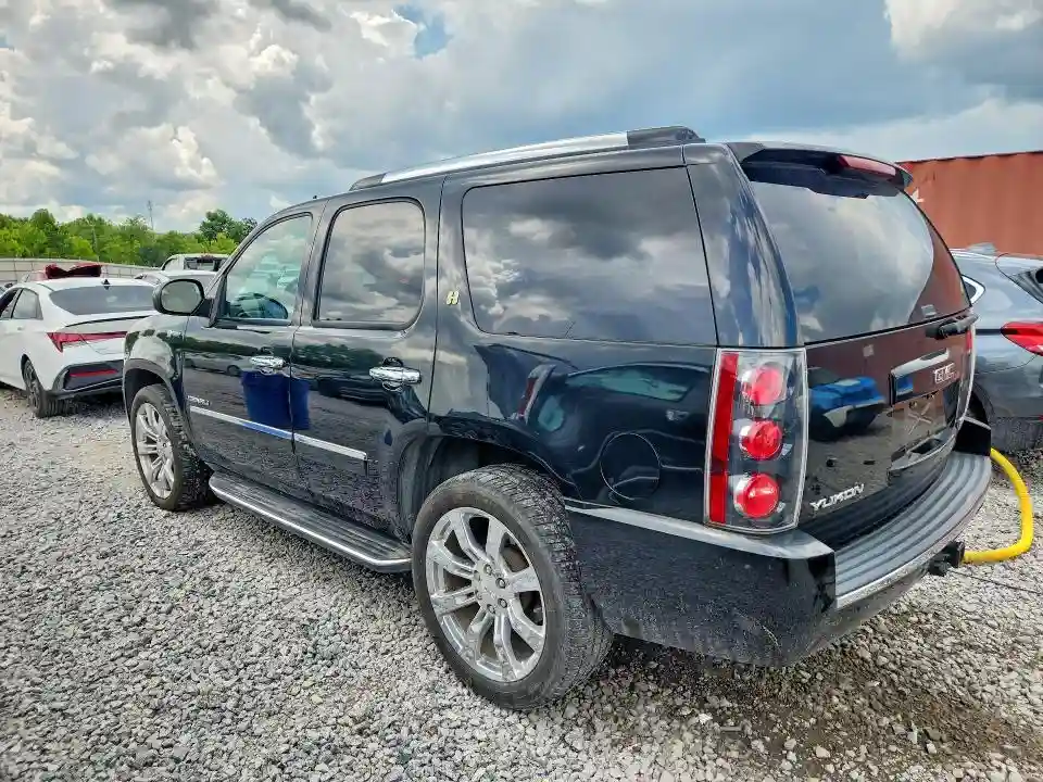 1GKUKGEJ4AR160888 2010 GMC YUKON-1