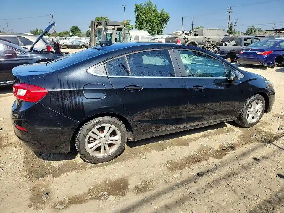 1G1BE5SM1H7191091 2017 CHEVROLET CRUZE-2