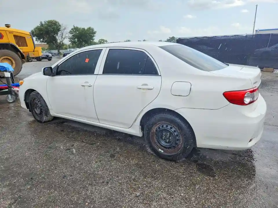 2T1BU4EE0DC986053 2013 TOYOTA COROLLA-1