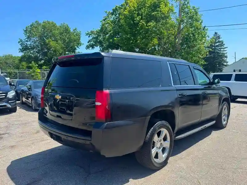 1GNSKHKC4JR238205 2018 CHEVROLET SUBURBAN-3