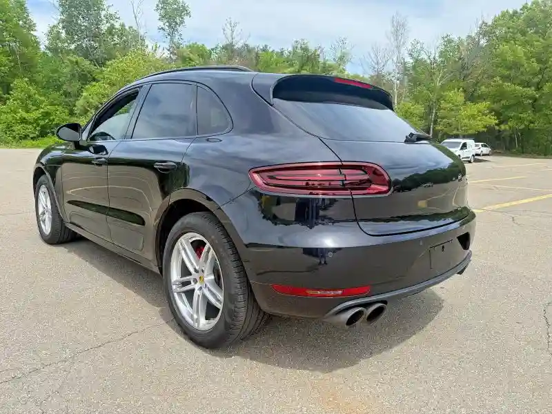 WP1AG2A51HLB56322 2017 PORSCHE MACAN-3