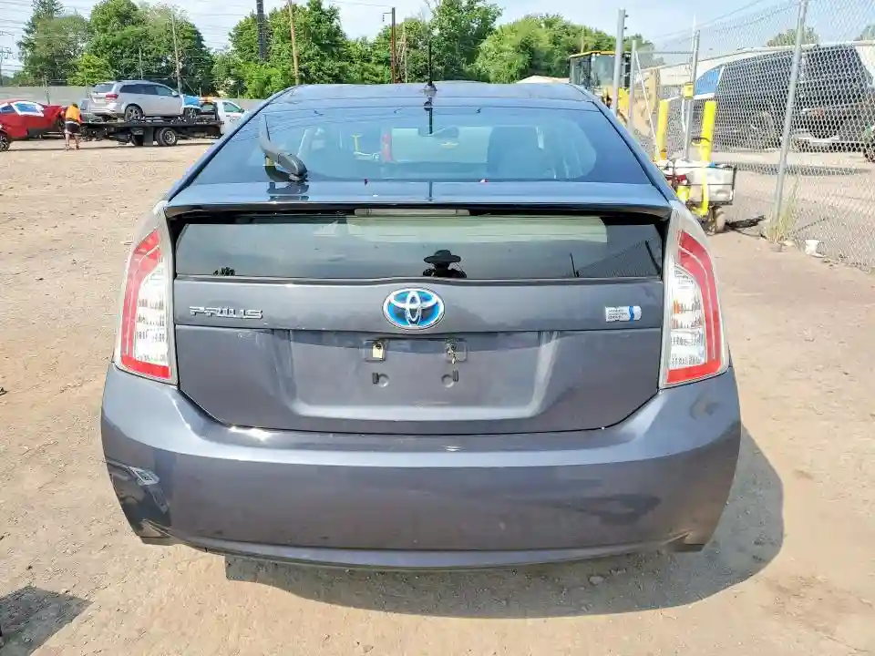 JTDKN3DU7D5699211 2013 TOYOTA PRIUS-5