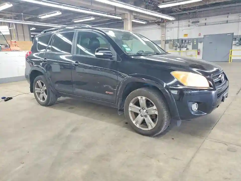 JTMRK4DV3B5099269 2011 TOYOTA RAV4-3
