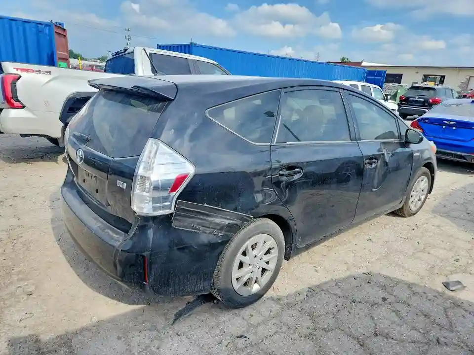 JTDZN3EU8D3288490 2013 TOYOTA PRIUS V TW-2