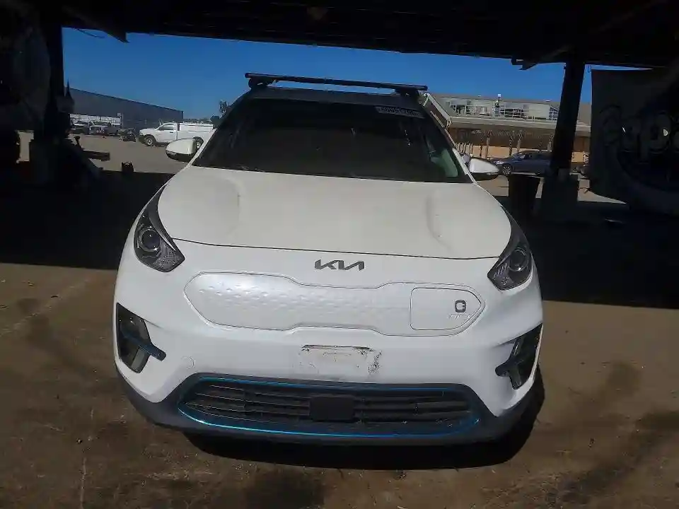 KNDCC3LG9N5142050 2022 KIA NIRO EV EX-4