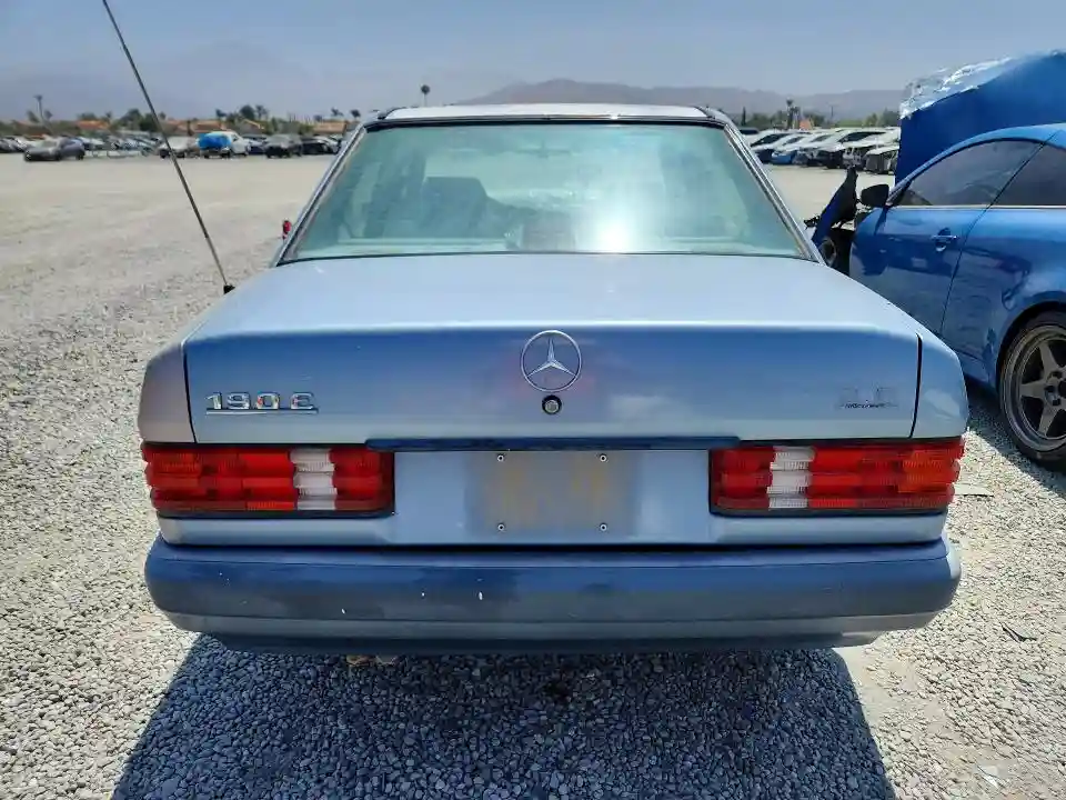 WDBDA29D3KF624910 1989 MERCEDES-BENZ 190-CLASS-5