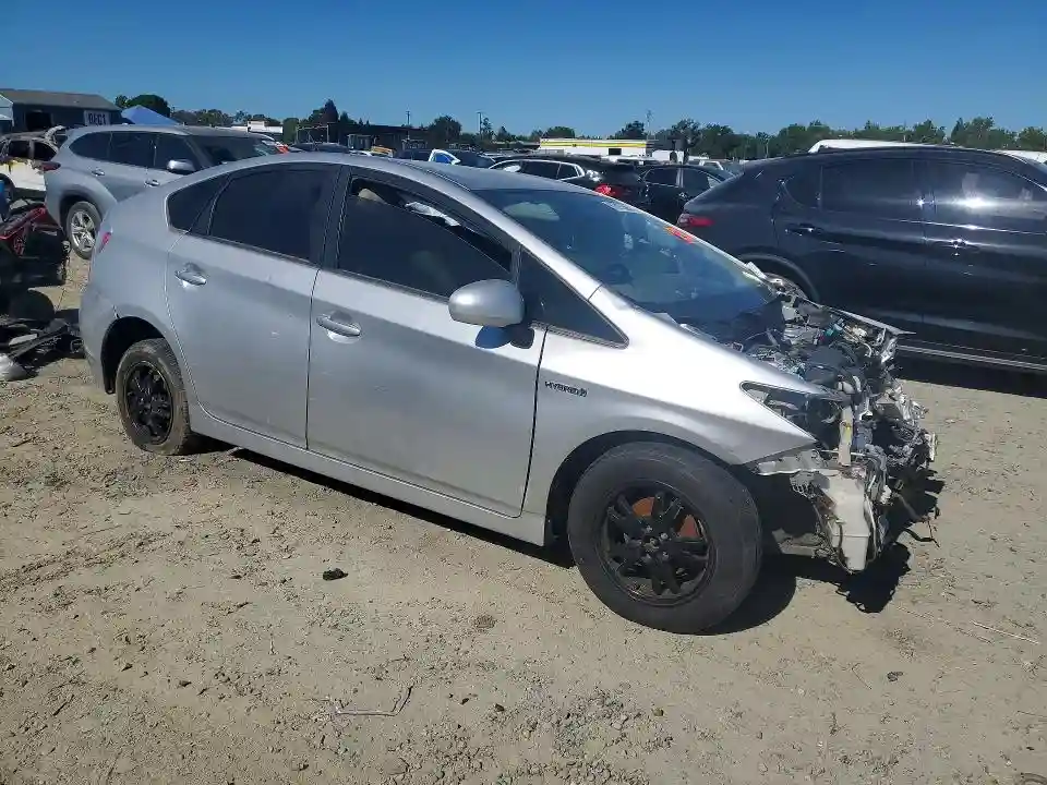 JTDKN3DU3E1832295 2014 TOYOTA PRIUS-3