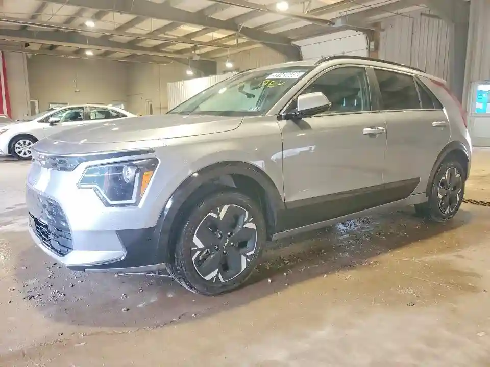 KNDCR3L15R5122359 2024 KIA NIRO-0