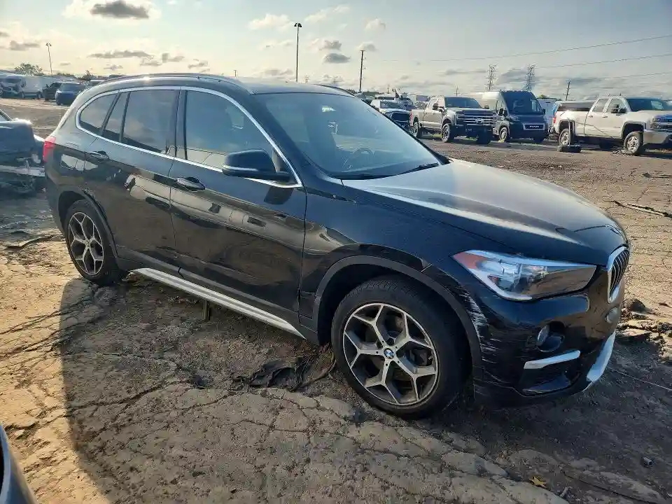 WBXHT3C59K5L91497 2019 BMW X1-3