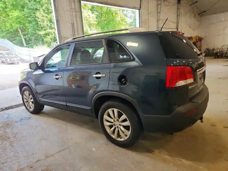 5XYKT4A26BG119885 2011 KIA SORENTO-1