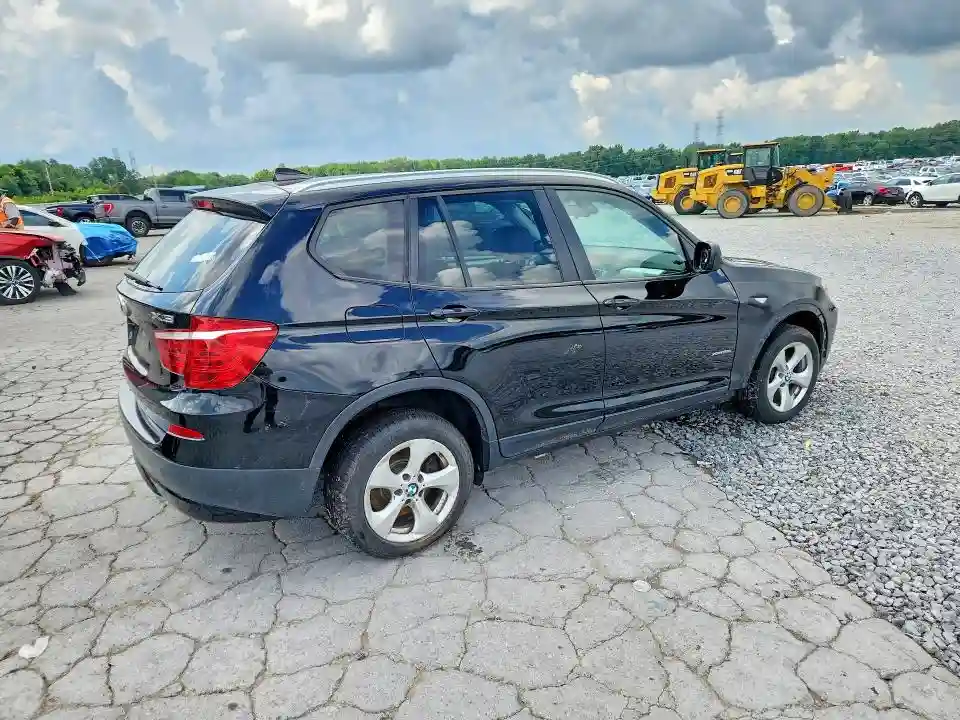 5UXWX5C55BL706729 2011 BMW X3-2