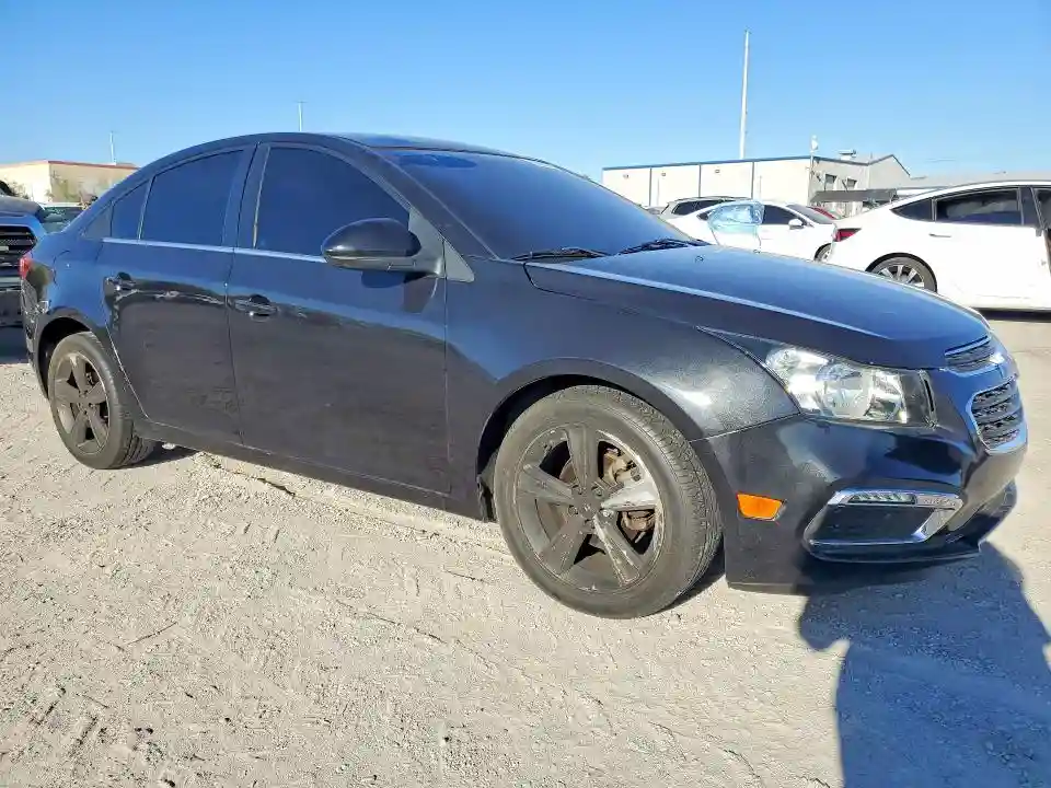 1G1PE5SB6F7167306 2015 CHEVROLET CRUZE-3