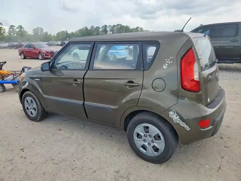KNDJT2A52D7495462 2013 KIA SOUL BASE-1