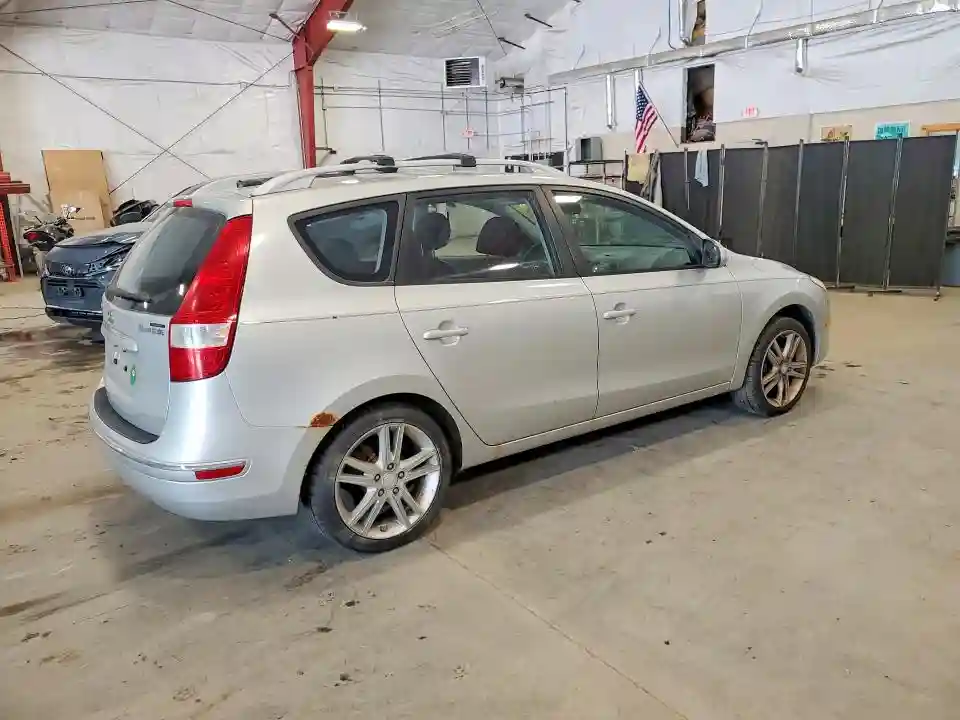 KMHDC8AE6BU096547 2011 HYUNDAI ELANTRA-2