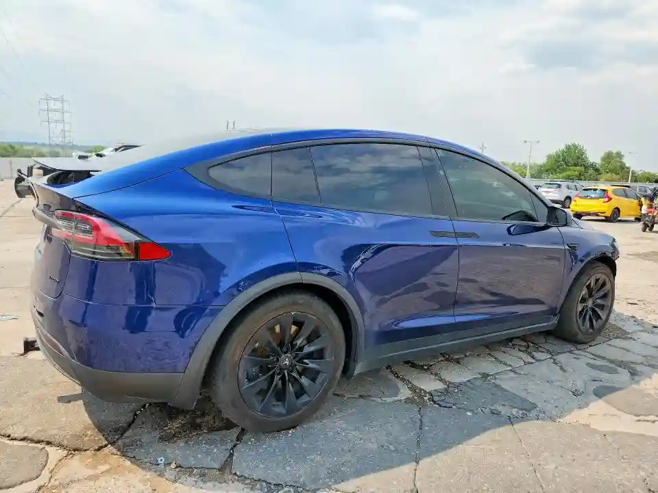 5YJXCBE25HF060736 2017 TESLA MODEL X-2