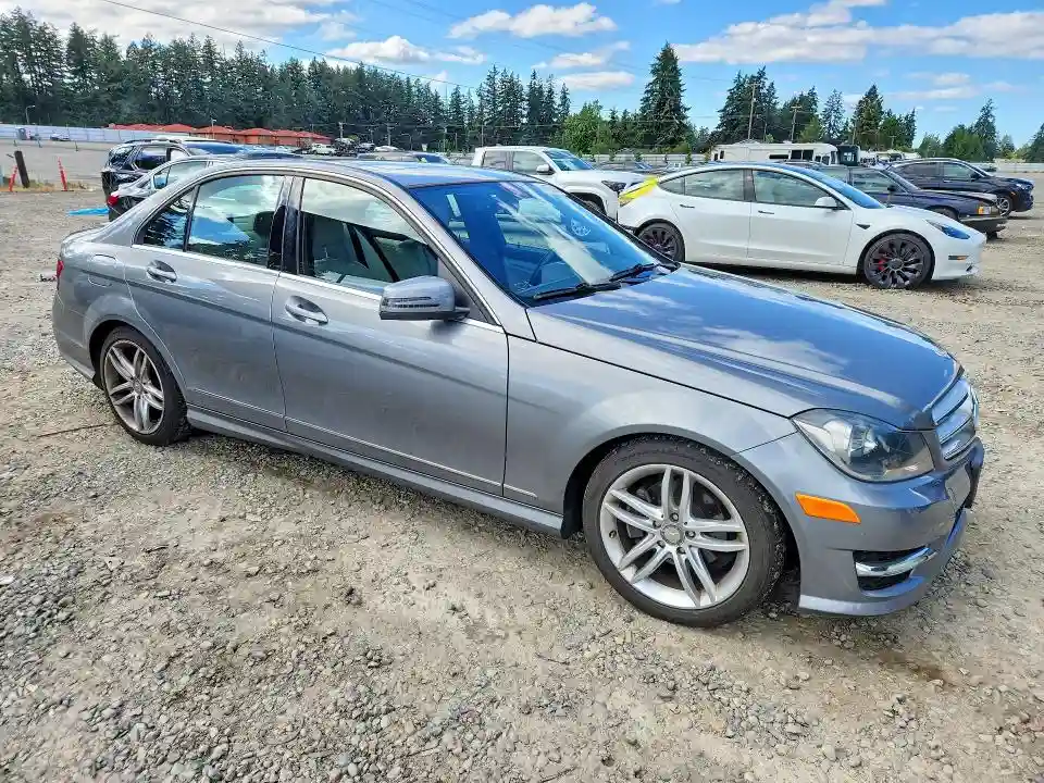 WDDGF8BB7CR238220 2012 MERCEDES-BENZ C-CLASS-3