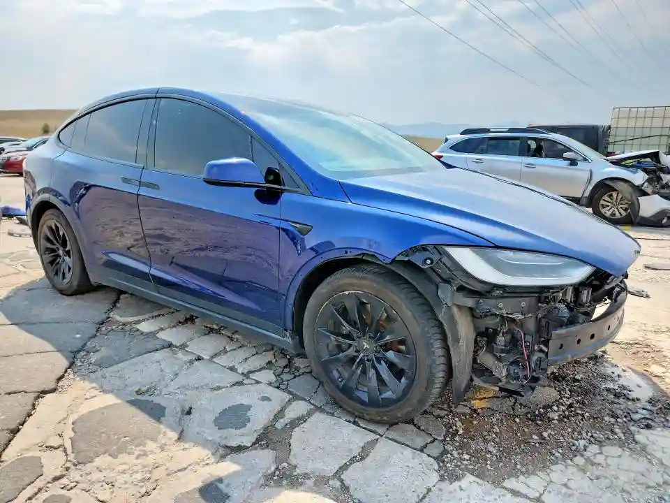 5YJXCBE25HF060736 2017 TESLA MODEL X-3
