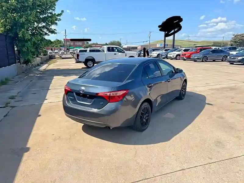 5YFBURHE7HP640550 2017 TOYOTA COROLLA-3