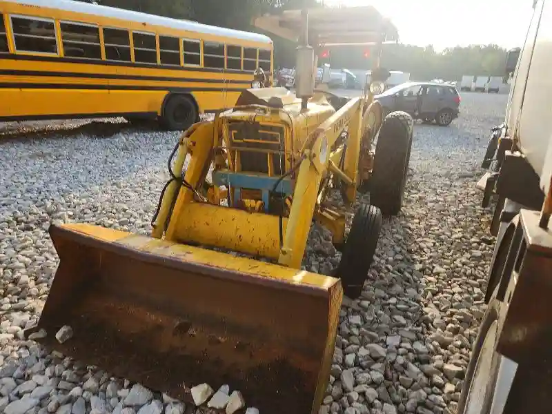 C587428 1978 TRACTRKING TRACTOR-1