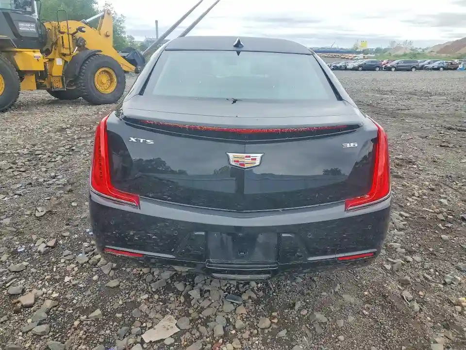 2GEXG6U38J9550224 2018 CADILLAC XTS-5