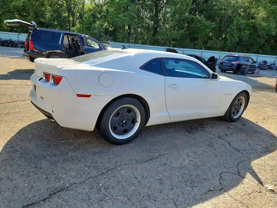 2G1FA1E32D9156741 2013 CHEVROLET CAMARO-2