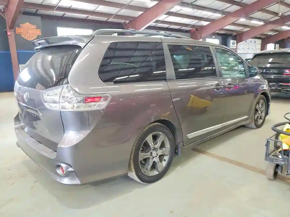 5TDXK3DC8CS230689 2012 TOYOTA SIENNA-2