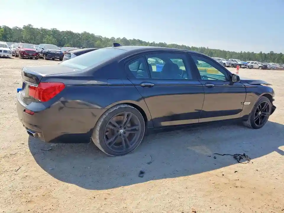 WBAKC8C51CC437396 2012 BMW 7 SERIES-2