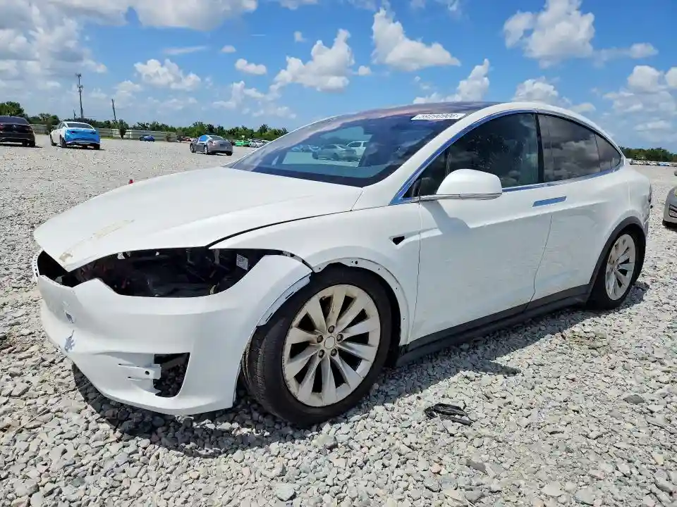 5YJXCBE2XGF027827 2016 TESLA MODEL X-0