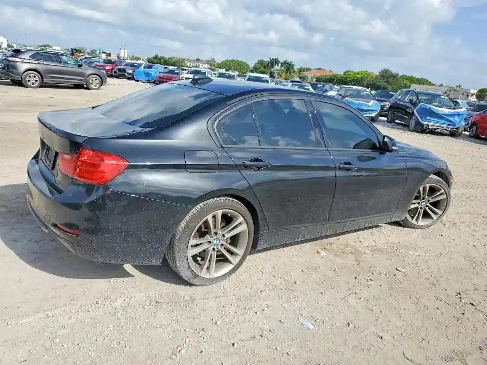 WBA3A5G50DNP21529 2013 BMW 3 SERIES-2