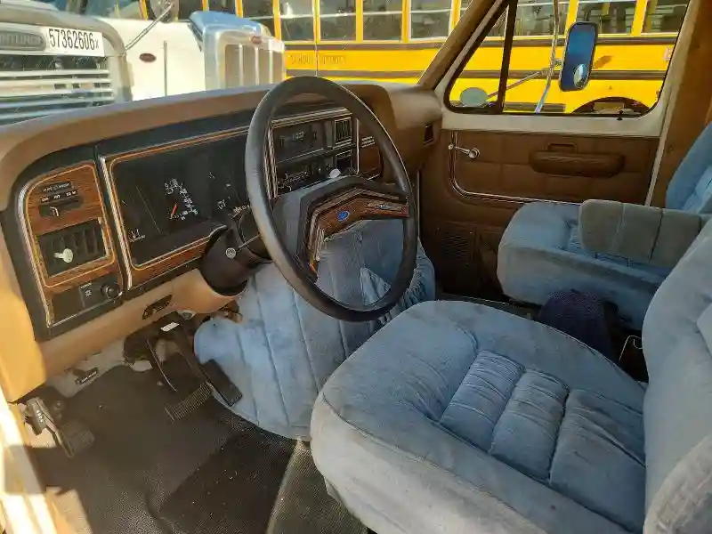 1FDKE30G7KHA01493 1989 FORD ITASCA-4